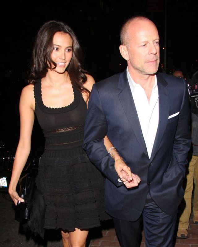 New wife of Bruce Willis (9 photos)