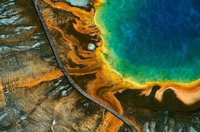 Beautiful pictures made from above (40 photos)