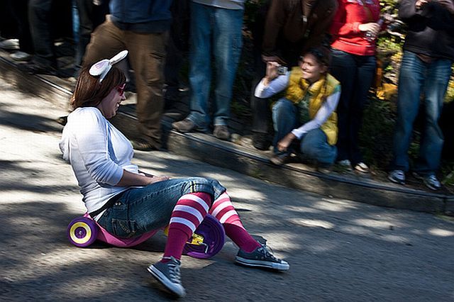 Most funny and unusual race (35 photos)