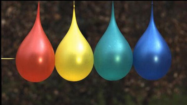 Darts and water balloons (15 photos)