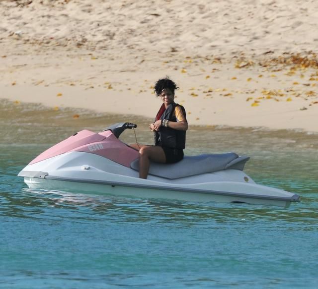 Rihanna and Katty Perry in Barbados (16 photos)