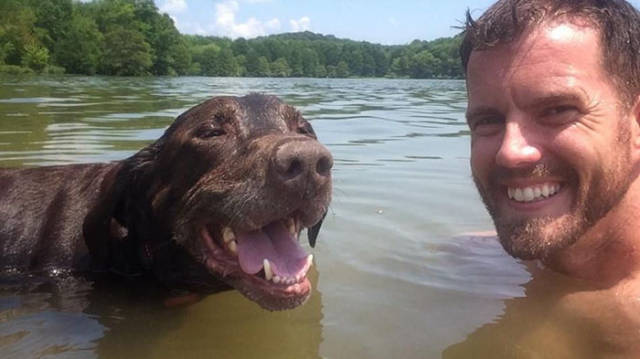The Guy Whose Dog Is Dying Of Cancer Decides To Make Their Last Days Together Memorable